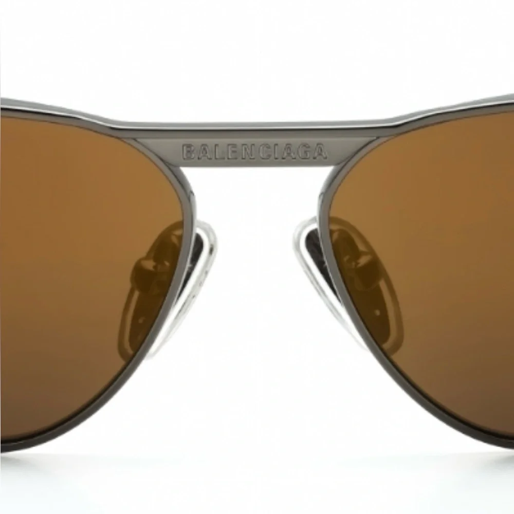 Balenciaga unisex metal